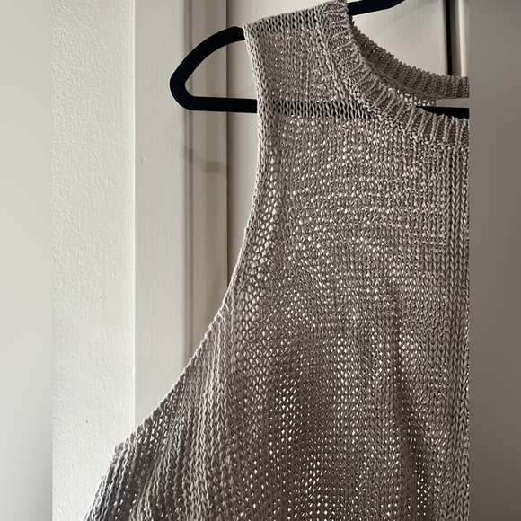 Banana Republic. XL Linen Sweater Tank - Picture 10 of 15